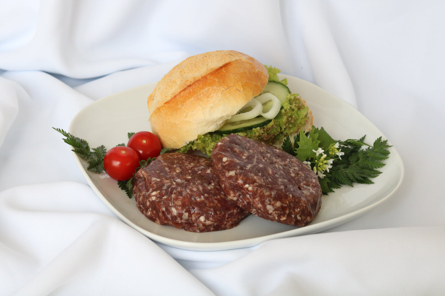 Burgerpatties aus Wasserbüffelfleisch – Der saftige Genuss für echte Feinschmecker